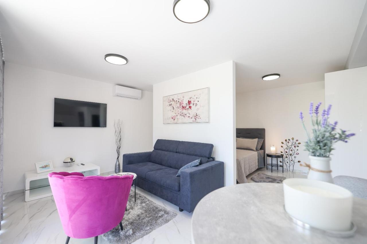 Studio Apartman Natale Zara Esterno foto